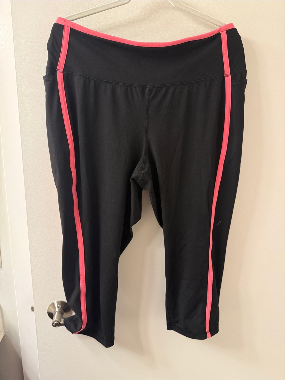 Black Capri Leggings with Pink Contrast Trim